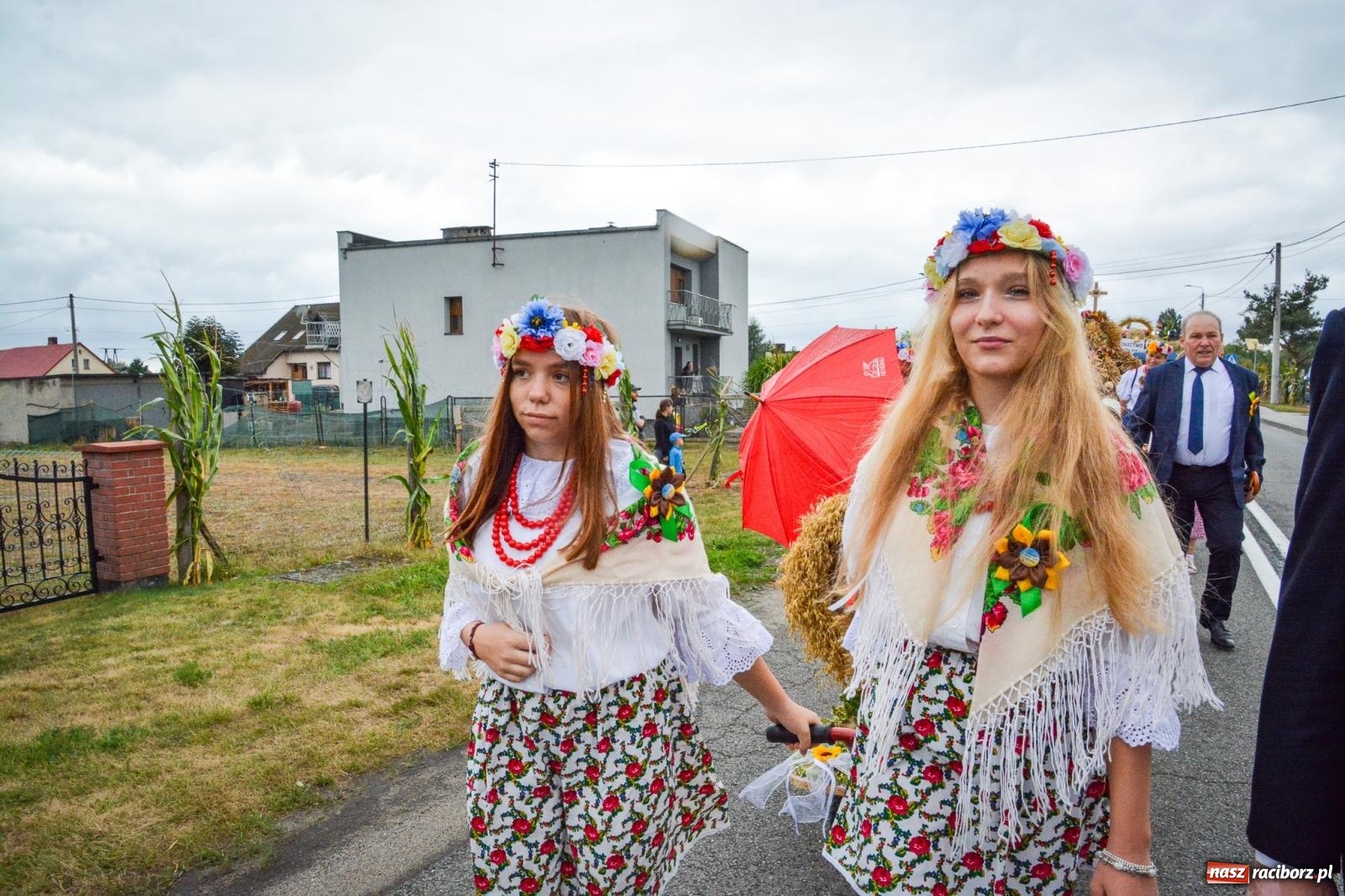 Zdjęcie w galerii na portalu naszraciborz.pl: Siedliska świętują dożynki gminno-powiatowe. Korowód, koncerty i Bitwa smaków [FOTO i WIDEO] wiadomości z regionu