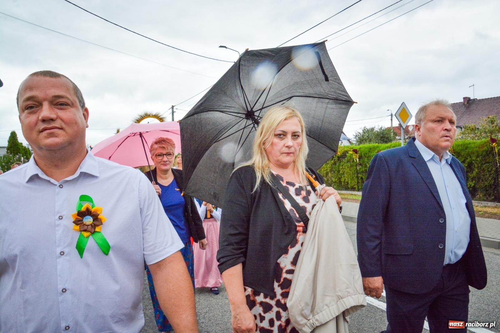 Zdjęcie w galerii na portalu naszraciborz.pl: Siedliska świętują dożynki gminno-powiatowe. Korowód, koncerty i Bitwa smaków [FOTO i WIDEO] wiadomości z regionu