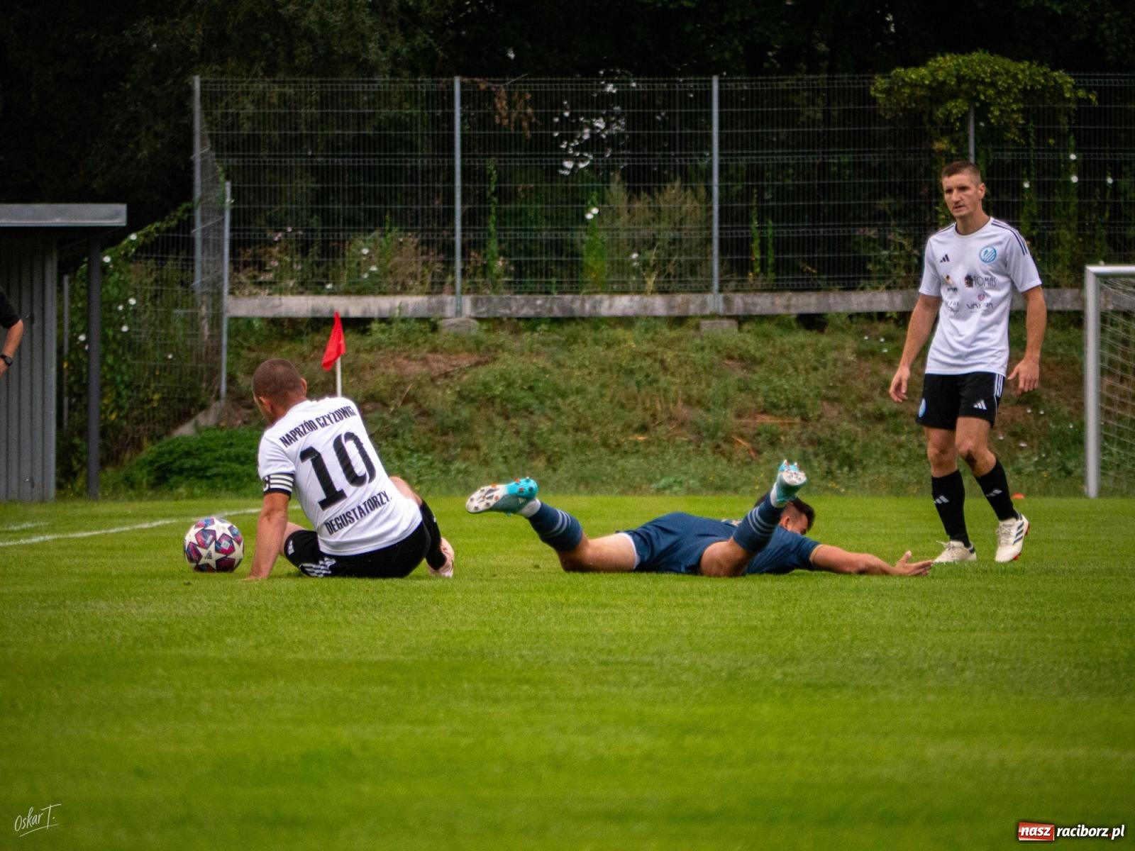 Zdjęcie w galerii na portalu naszraciborz.pl: Klasa okręgowa: Emocjonujące starcie w Nędzy [FOTO] wiadomości z regionu