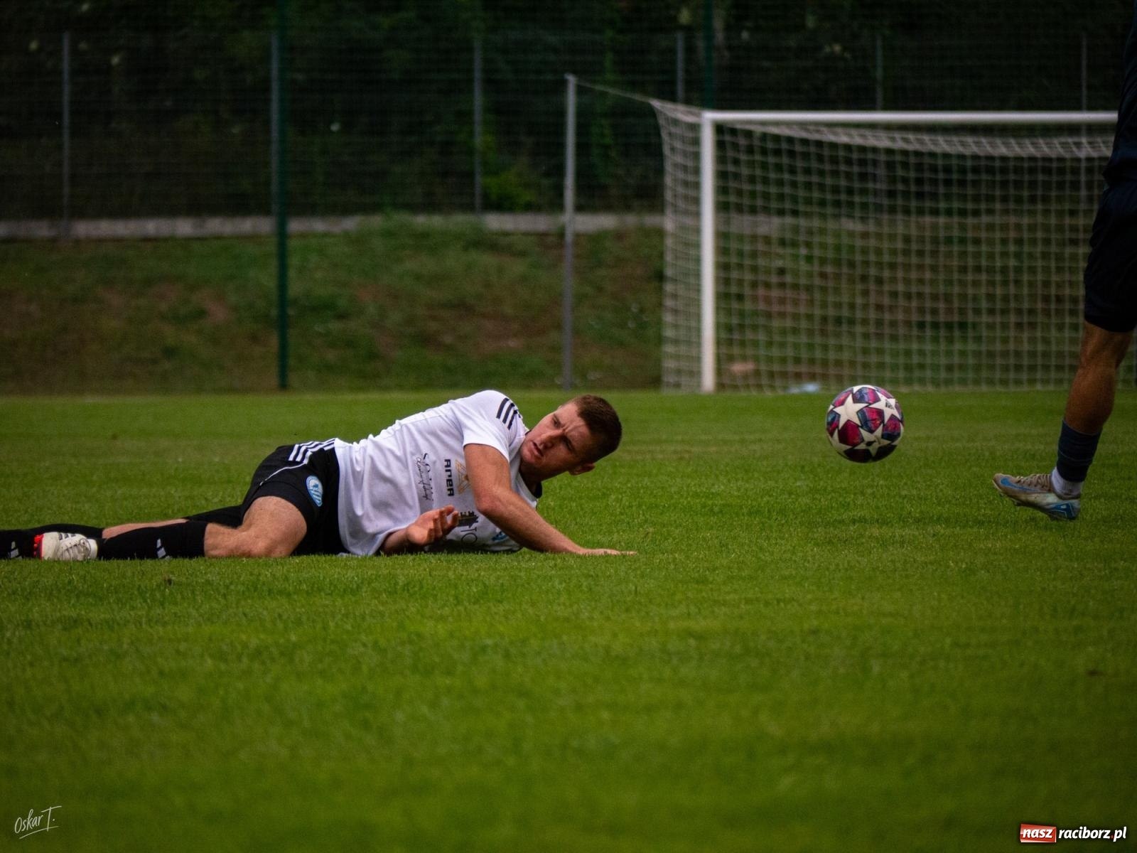 Zdjęcie w galerii na portalu naszraciborz.pl: Klasa okręgowa: Emocjonujące starcie w Nędzy [FOTO] wiadomości z regionu