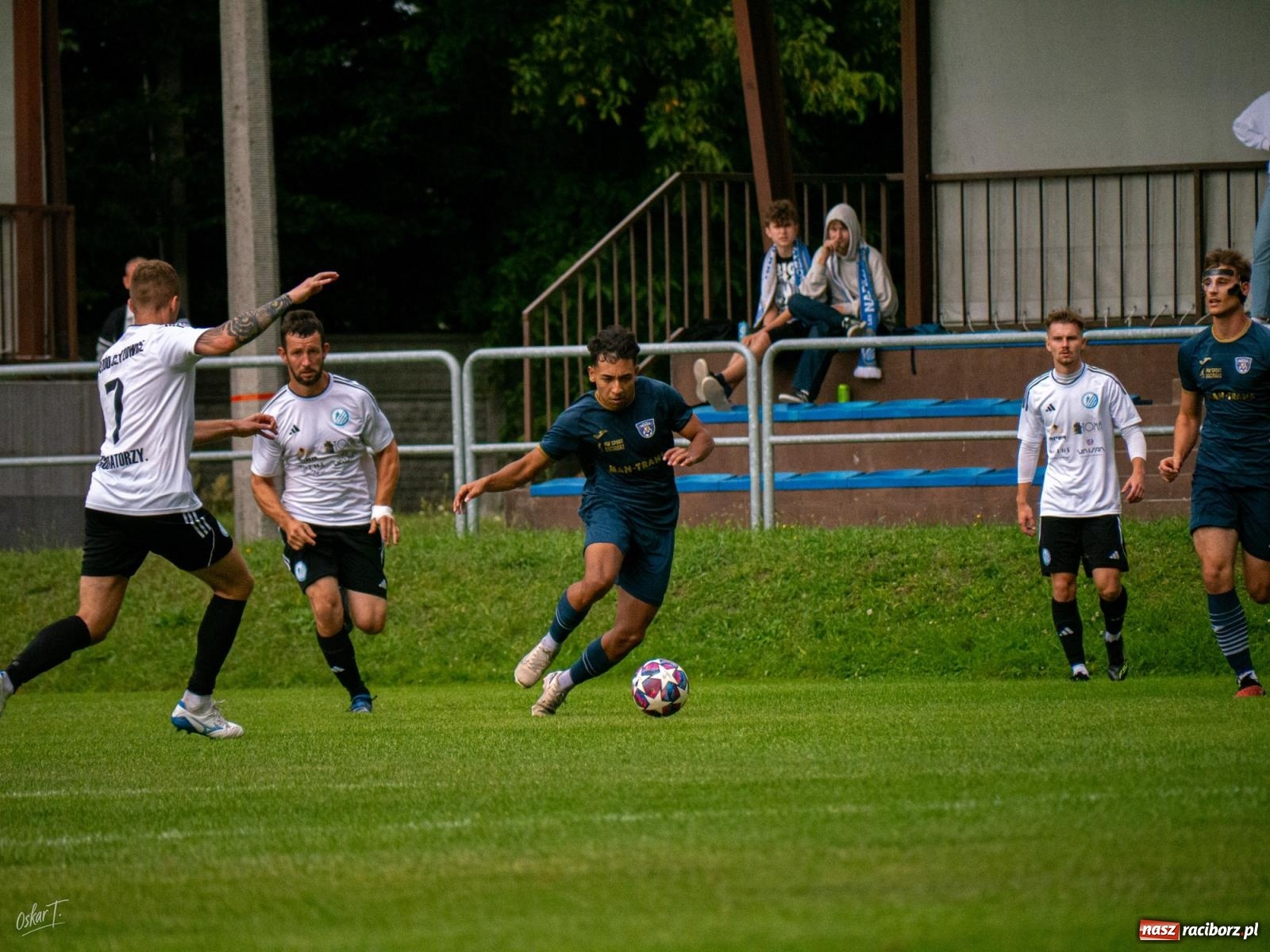 Zdjęcie w galerii na portalu naszraciborz.pl: Klasa okręgowa: Emocjonujące starcie w Nędzy [FOTO] wiadomości z regionu