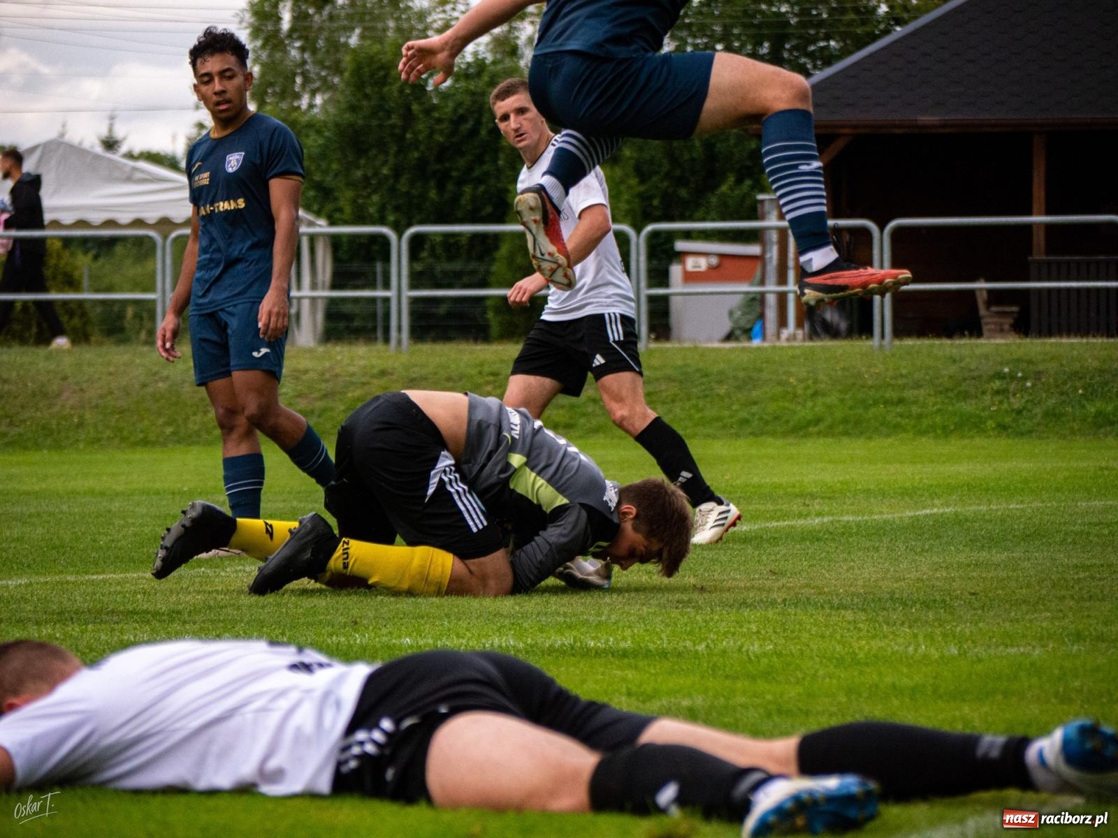 Zdjęcie w galerii na portalu naszraciborz.pl: Klasa okręgowa: Emocjonujące starcie w Nędzy [FOTO] wiadomości z regionu