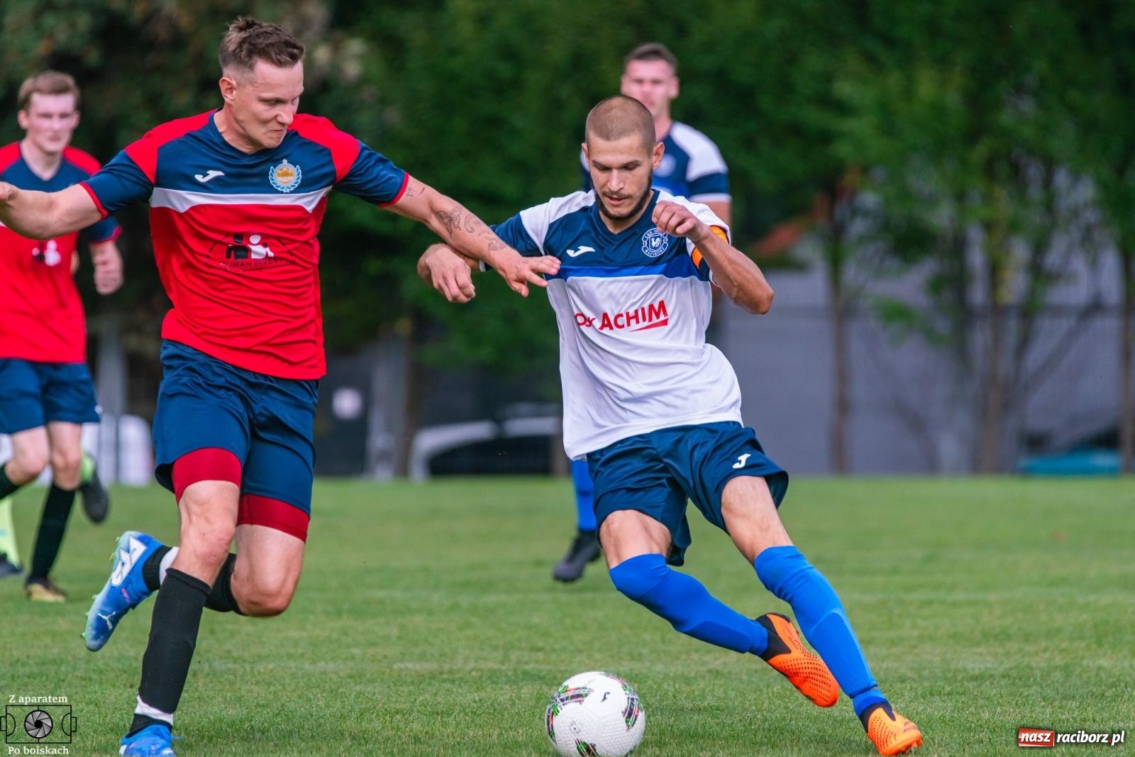 Zdjęcie w galerii na portalu naszraciborz.pl: B klasa: Lokomotywa z Tuwima rozjechała Brzezie [FOTO] wiadomości z regionu
