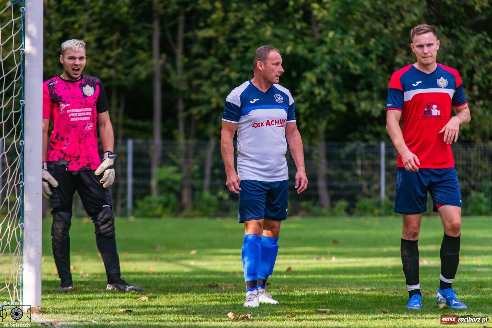 Zdjęcie w galerii na portalu naszraciborz.pl: B klasa: Lokomotywa z Tuwima rozjechała Brzezie [FOTO] wiadomości z regionu