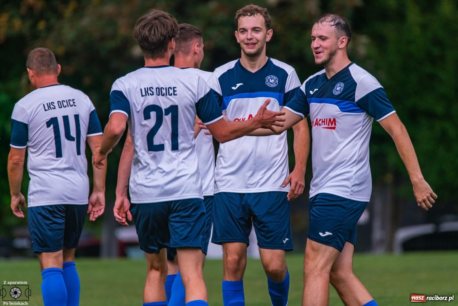 Zdjęcie w galerii na portalu naszraciborz.pl: B klasa: Lokomotywa z Tuwima rozjechała Brzezie [FOTO] wiadomości z regionu