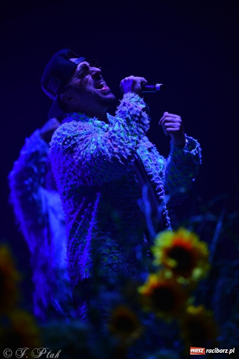 Zdjęcie w galerii na portalu naszraciborz.pl: Dożynki w Owsiszczach. Zespół Boys porwał publiczność [FOTO i WIDEO] wiadomości z regionu