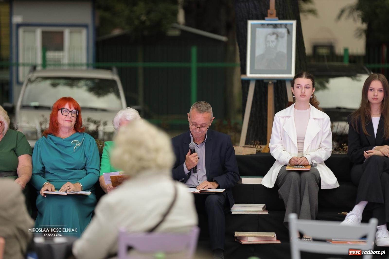 Zdjęcie w galerii na portalu naszraciborz.pl: Narodowe Czytanie poezji Jana Kochanowskiego – PDK i Zamek Piastowski wiadomości z regionu