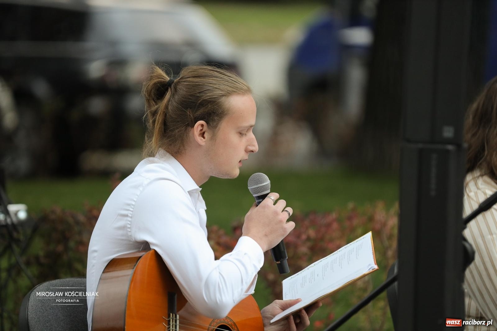 Zdjęcie w galerii na portalu naszraciborz.pl: Narodowe Czytanie poezji Jana Kochanowskiego – PDK i Zamek Piastowski wiadomości z regionu