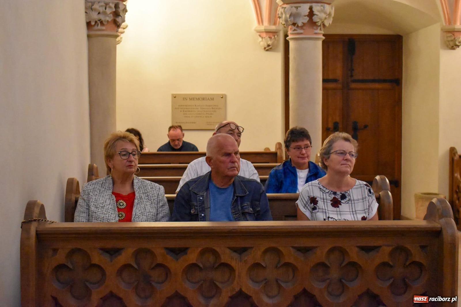 Zdjęcie w galerii na portalu naszraciborz.pl: Narodowe Czytanie poezji Jana Kochanowskiego – PDK i Zamek Piastowski wiadomości z regionu