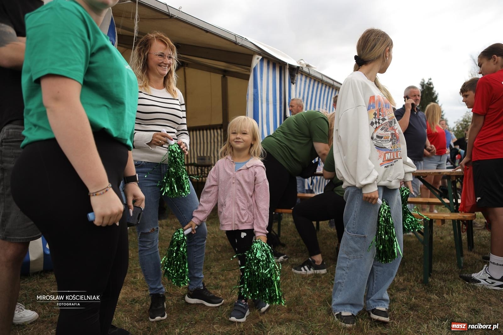 Zdjęcie w galerii na portalu naszraciborz.pl: Turniej sołectw w Krzanowicach: sportowa rywalizacja i integracja ponad granicami wiadomości z regionu