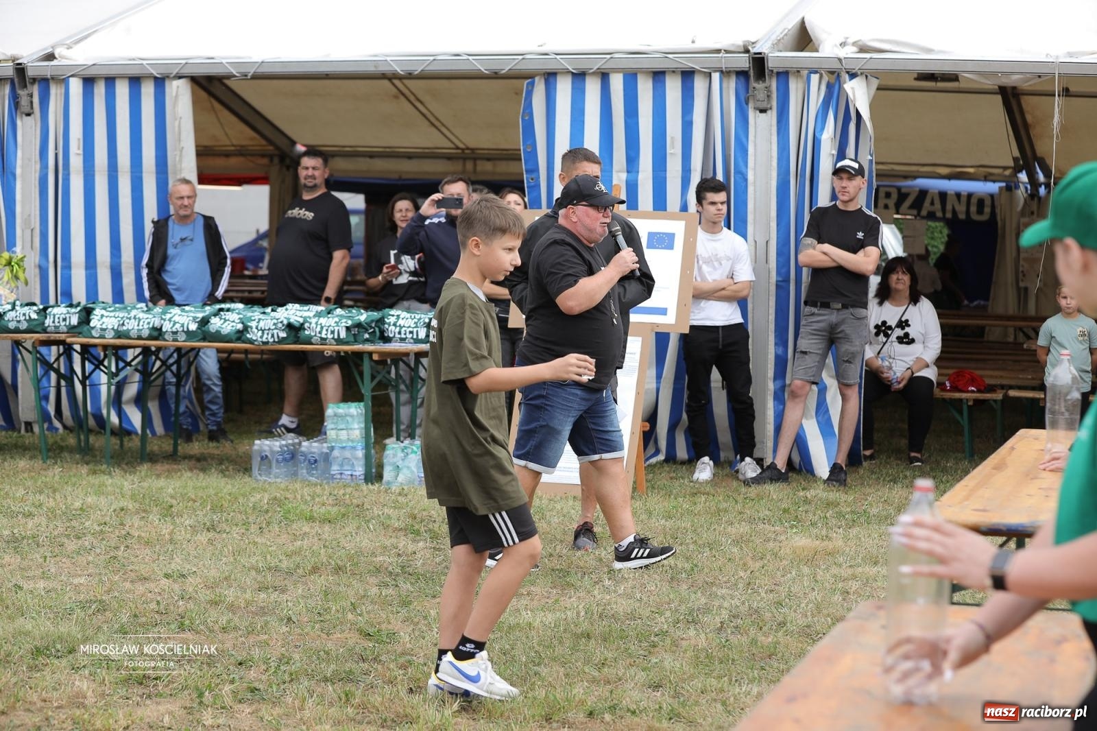 Zdjęcie w galerii na portalu naszraciborz.pl: Turniej sołectw w Krzanowicach: sportowa rywalizacja i integracja ponad granicami wiadomości z regionu