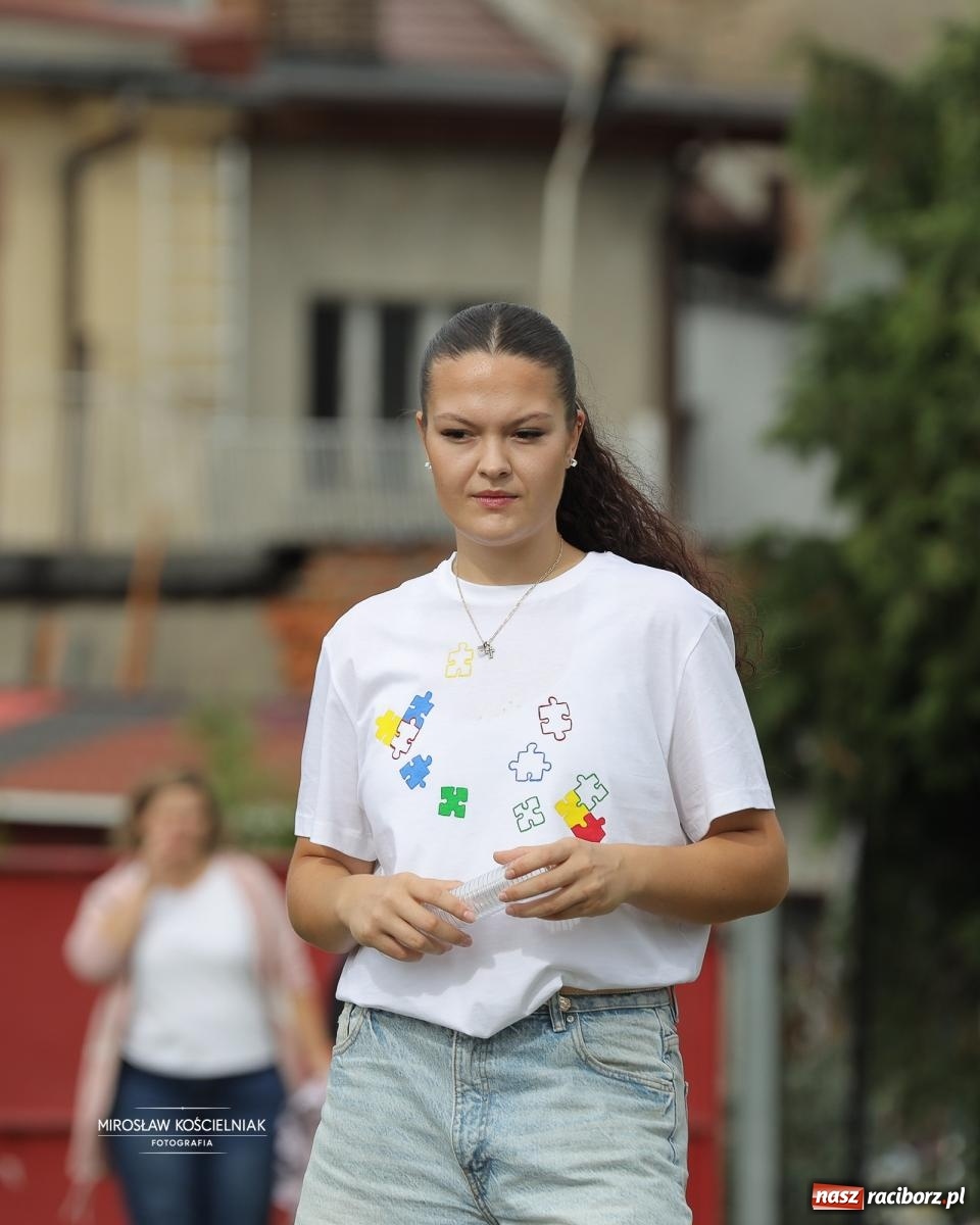 Zdjęcie w galerii na portalu naszraciborz.pl: Turniej sołectw w Krzanowicach: sportowa rywalizacja i integracja ponad granicami wiadomości z regionu
