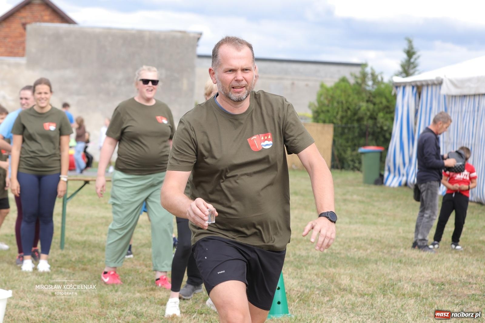 Zdjęcie w galerii na portalu naszraciborz.pl: Turniej sołectw w Krzanowicach: sportowa rywalizacja i integracja ponad granicami wiadomości z regionu