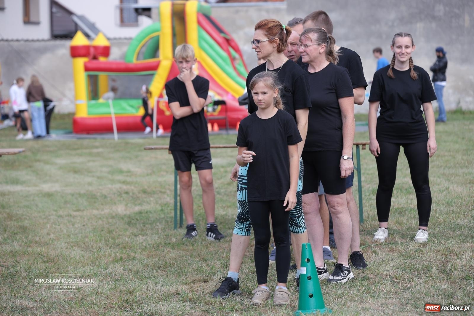 Zdjęcie w galerii na portalu naszraciborz.pl: Turniej sołectw w Krzanowicach: sportowa rywalizacja i integracja ponad granicami wiadomości z regionu