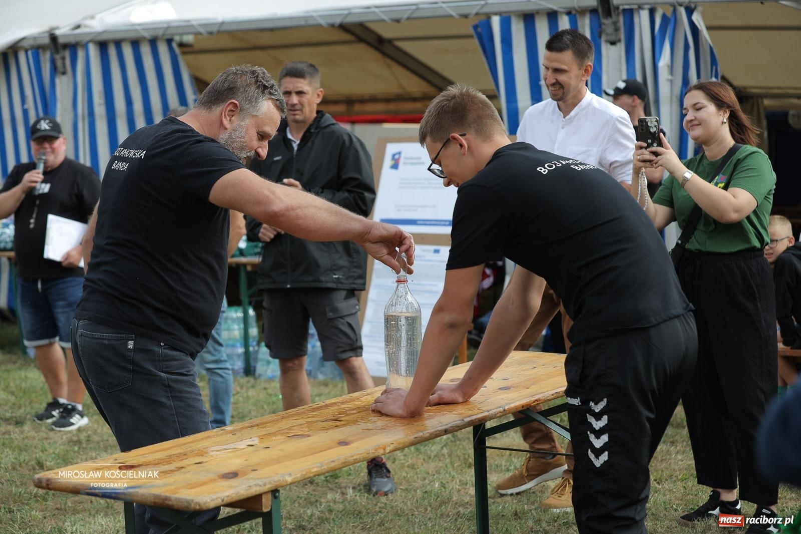 Zdjęcie w galerii na portalu naszraciborz.pl: Turniej sołectw w Krzanowicach: sportowa rywalizacja i integracja ponad granicami wiadomości z regionu