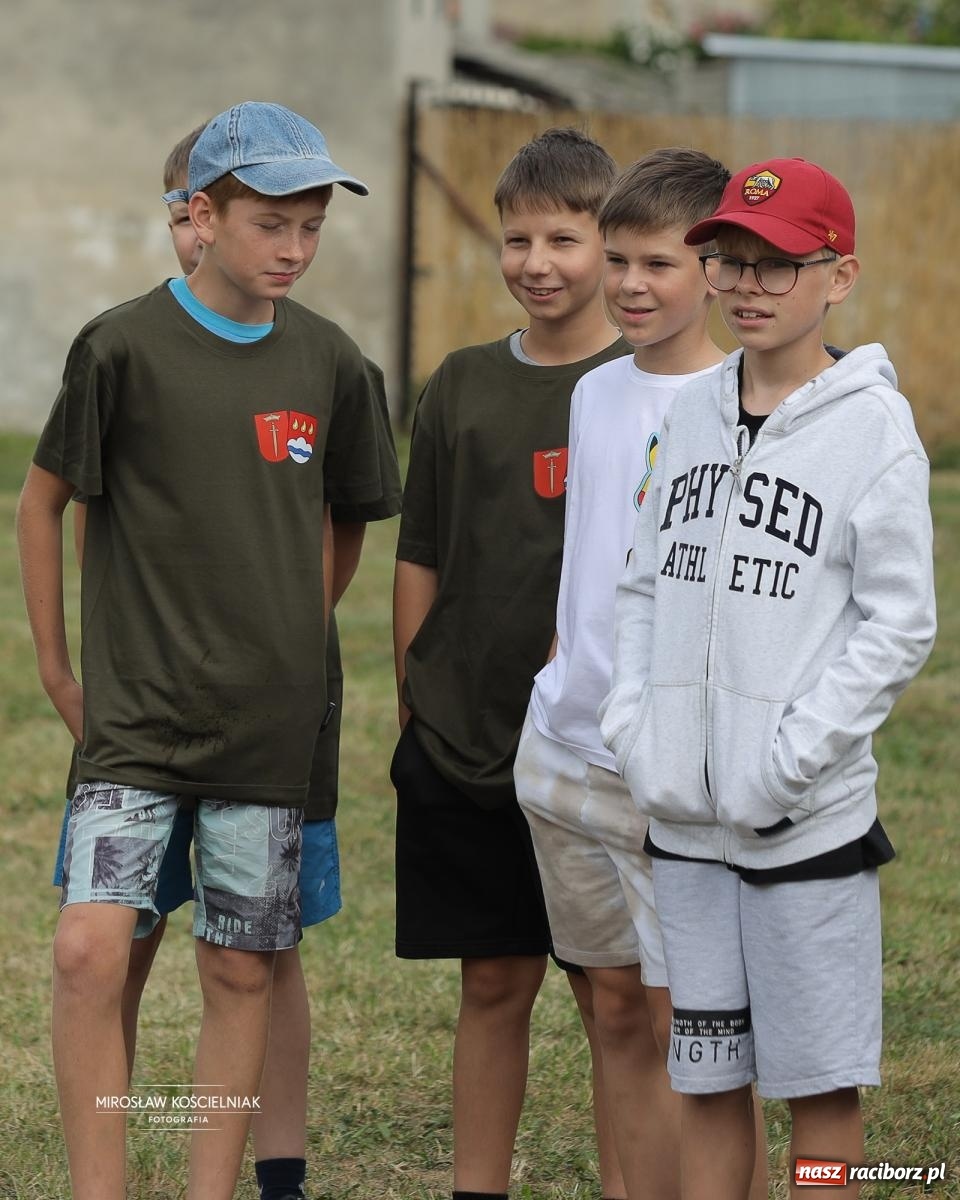 Zdjęcie w galerii na portalu naszraciborz.pl: Turniej sołectw w Krzanowicach: sportowa rywalizacja i integracja ponad granicami wiadomości z regionu