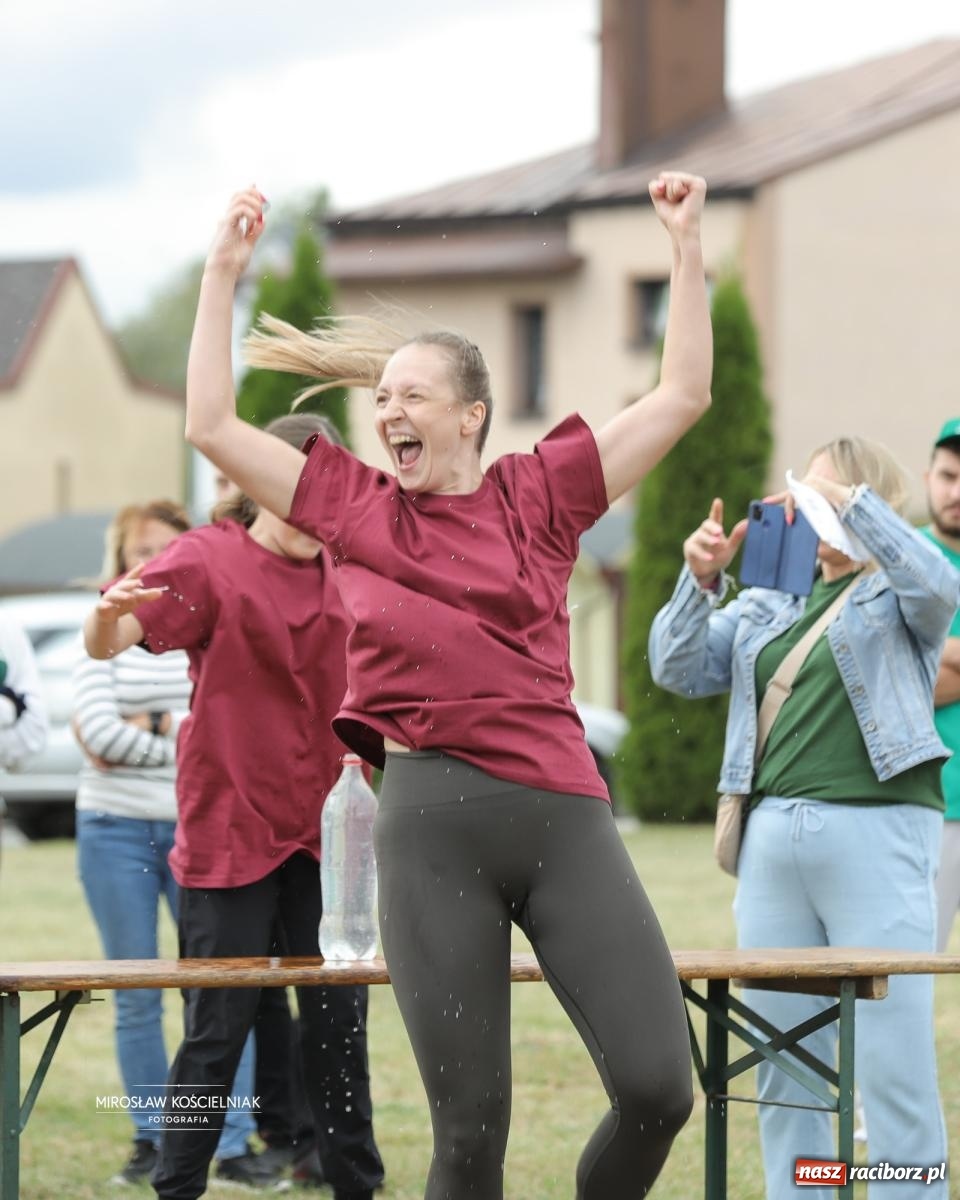 Zdjęcie w galerii na portalu naszraciborz.pl: Turniej sołectw w Krzanowicach: sportowa rywalizacja i integracja ponad granicami wiadomości z regionu