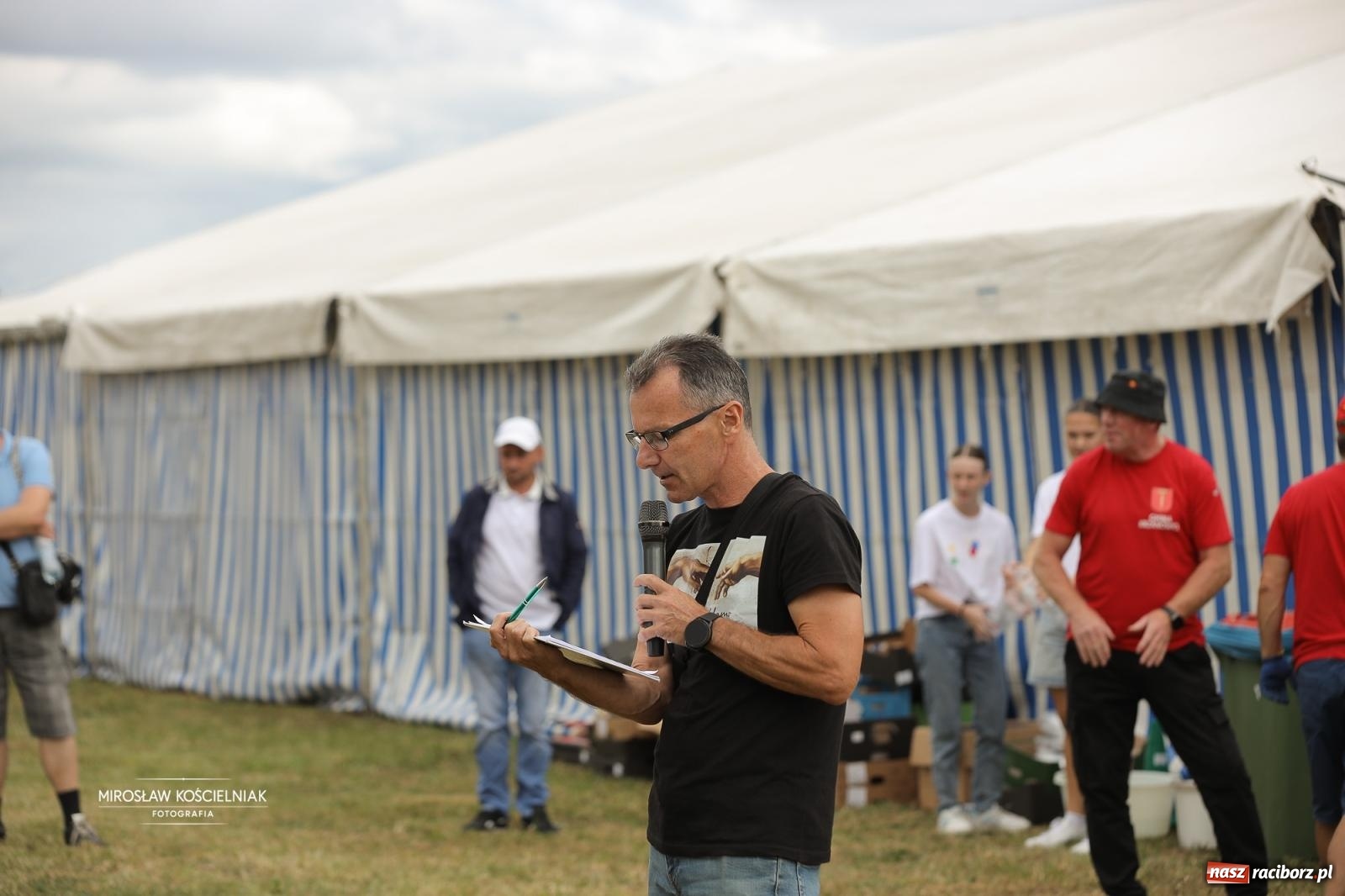 Zdjęcie w galerii na portalu naszraciborz.pl: Turniej sołectw w Krzanowicach: sportowa rywalizacja i integracja ponad granicami wiadomości z regionu