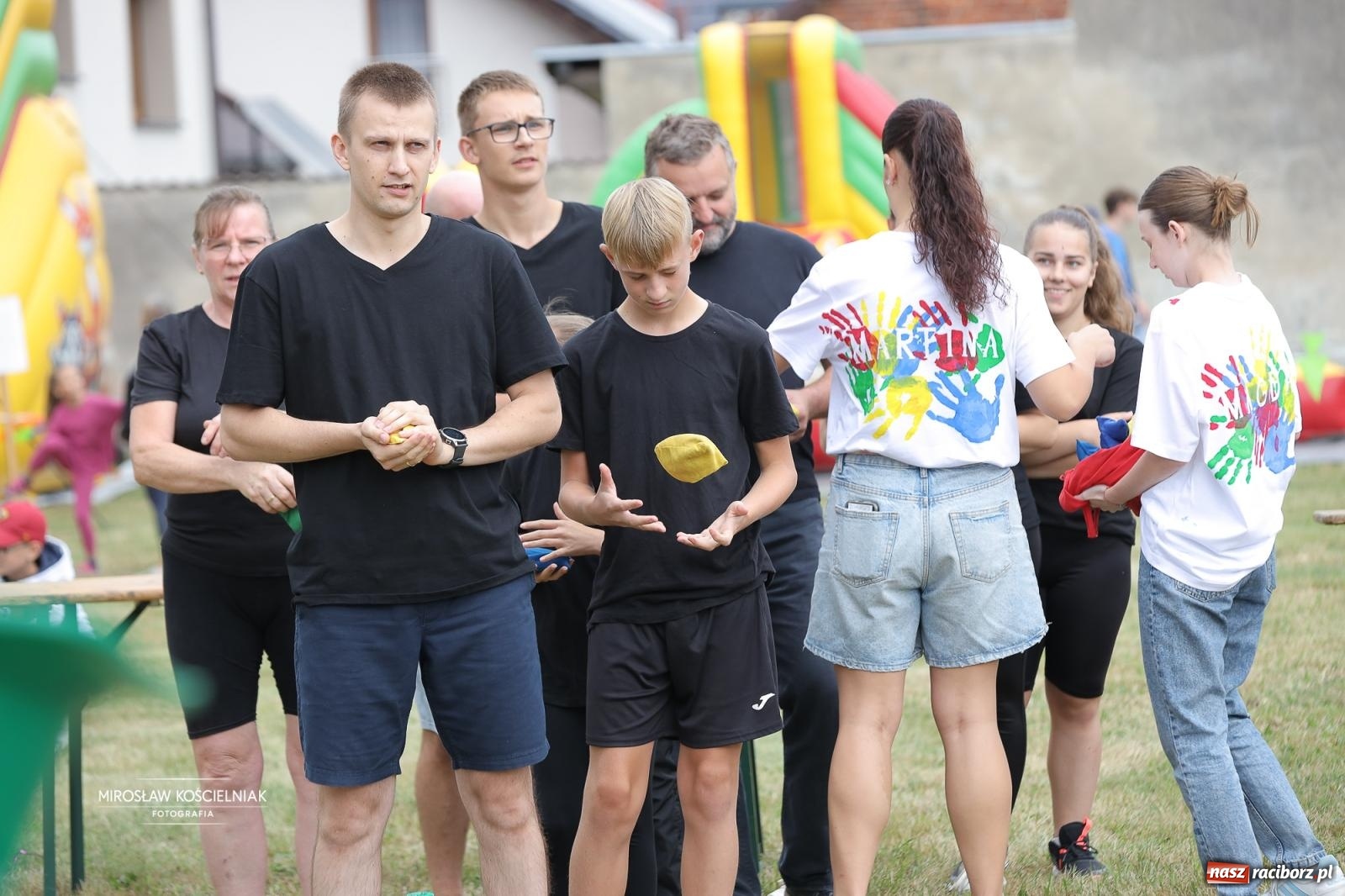 Zdjęcie w galerii na portalu naszraciborz.pl: Turniej sołectw w Krzanowicach: sportowa rywalizacja i integracja ponad granicami wiadomości z regionu