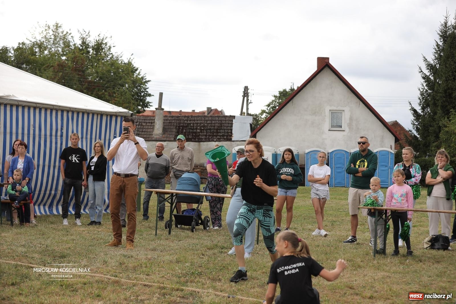 Zdjęcie w galerii na portalu naszraciborz.pl: Turniej sołectw w Krzanowicach: sportowa rywalizacja i integracja ponad granicami wiadomości z regionu