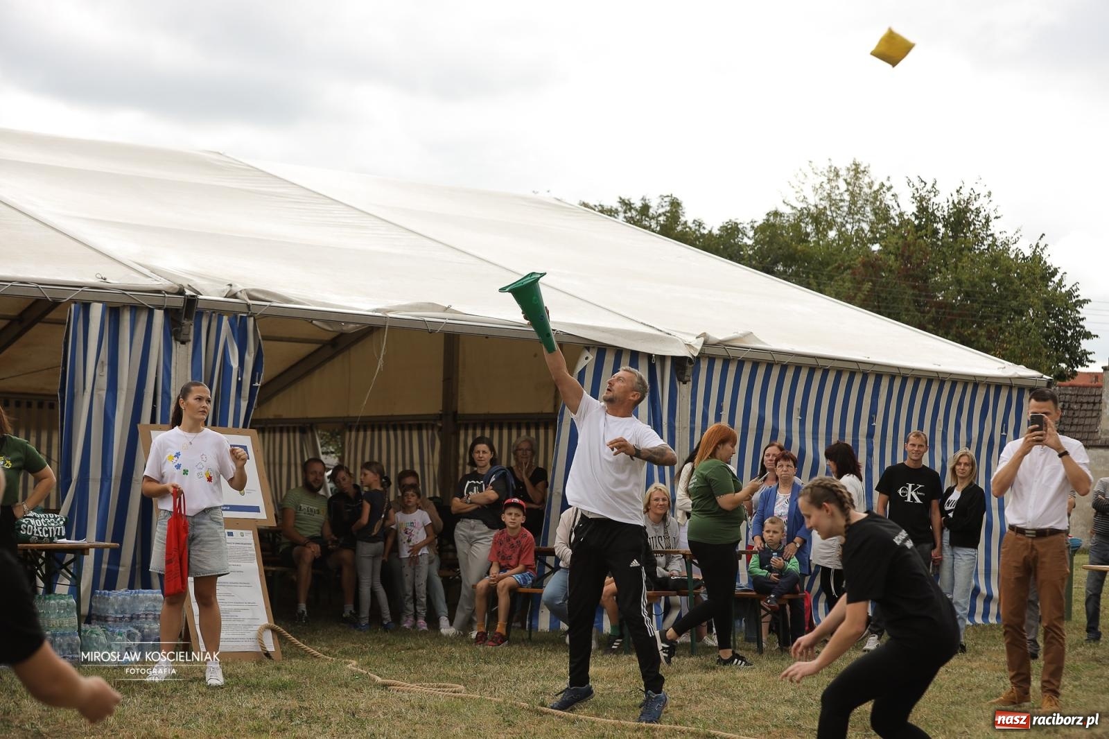 Zdjęcie w galerii na portalu naszraciborz.pl: Turniej sołectw w Krzanowicach: sportowa rywalizacja i integracja ponad granicami wiadomości z regionu