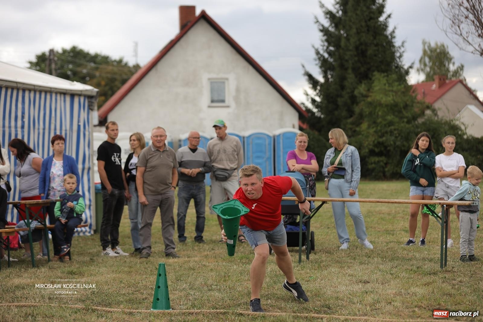 Zdjęcie w galerii na portalu naszraciborz.pl: Turniej sołectw w Krzanowicach: sportowa rywalizacja i integracja ponad granicami wiadomości z regionu