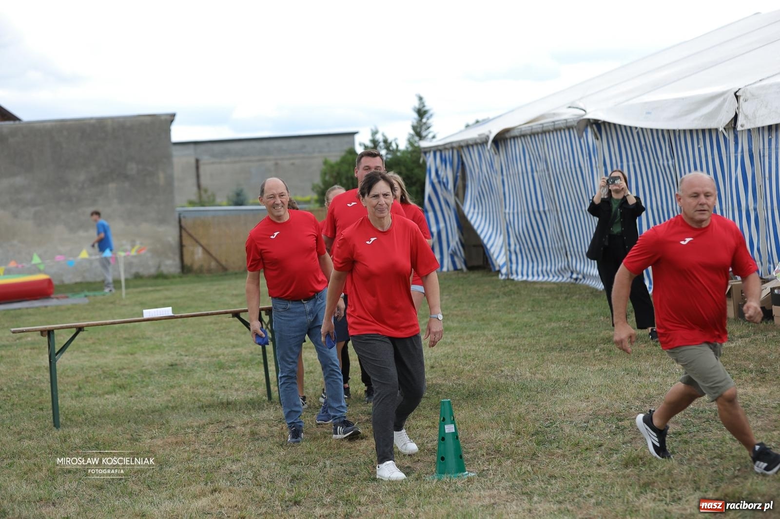 Zdjęcie w galerii na portalu naszraciborz.pl: Turniej sołectw w Krzanowicach: sportowa rywalizacja i integracja ponad granicami wiadomości z regionu