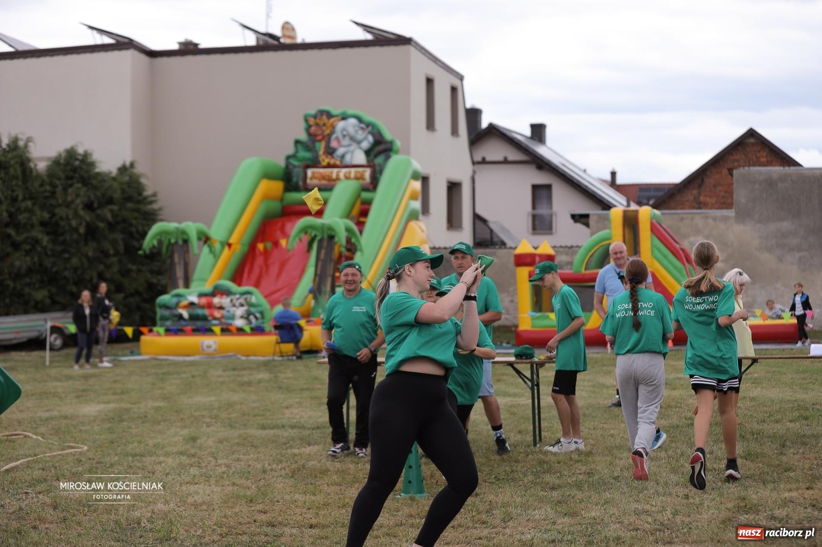 Zdjęcie w galerii na portalu naszraciborz.pl: Turniej sołectw w Krzanowicach: sportowa rywalizacja i integracja ponad granicami wiadomości z regionu