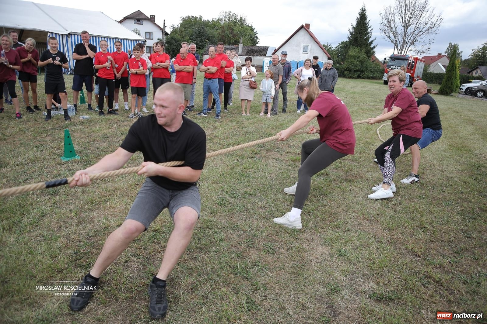 Zdjęcie w galerii na portalu naszraciborz.pl: Turniej sołectw w Krzanowicach: sportowa rywalizacja i integracja ponad granicami wiadomości z regionu