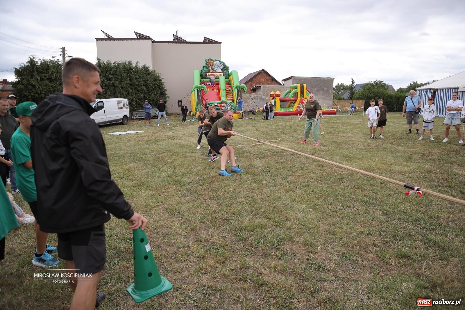 Zdjęcie w galerii na portalu naszraciborz.pl: Turniej sołectw w Krzanowicach: sportowa rywalizacja i integracja ponad granicami wiadomości z regionu