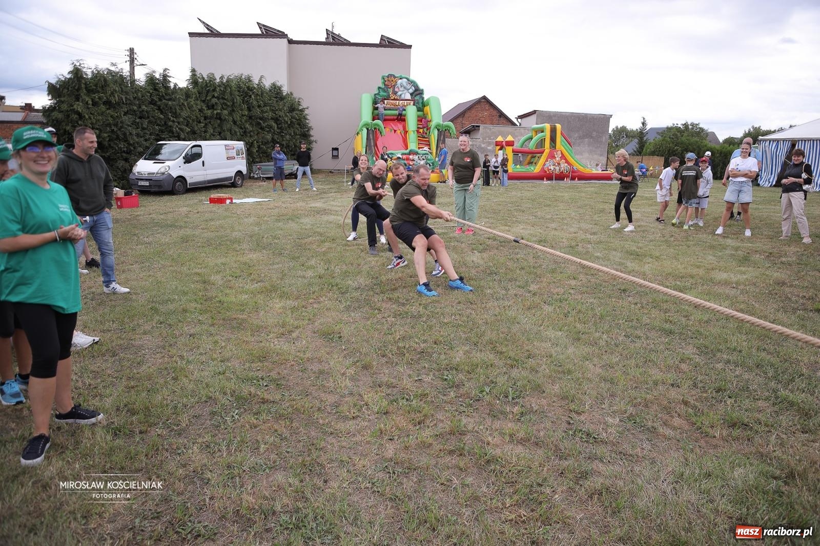 Zdjęcie w galerii na portalu naszraciborz.pl: Turniej sołectw w Krzanowicach: sportowa rywalizacja i integracja ponad granicami wiadomości z regionu