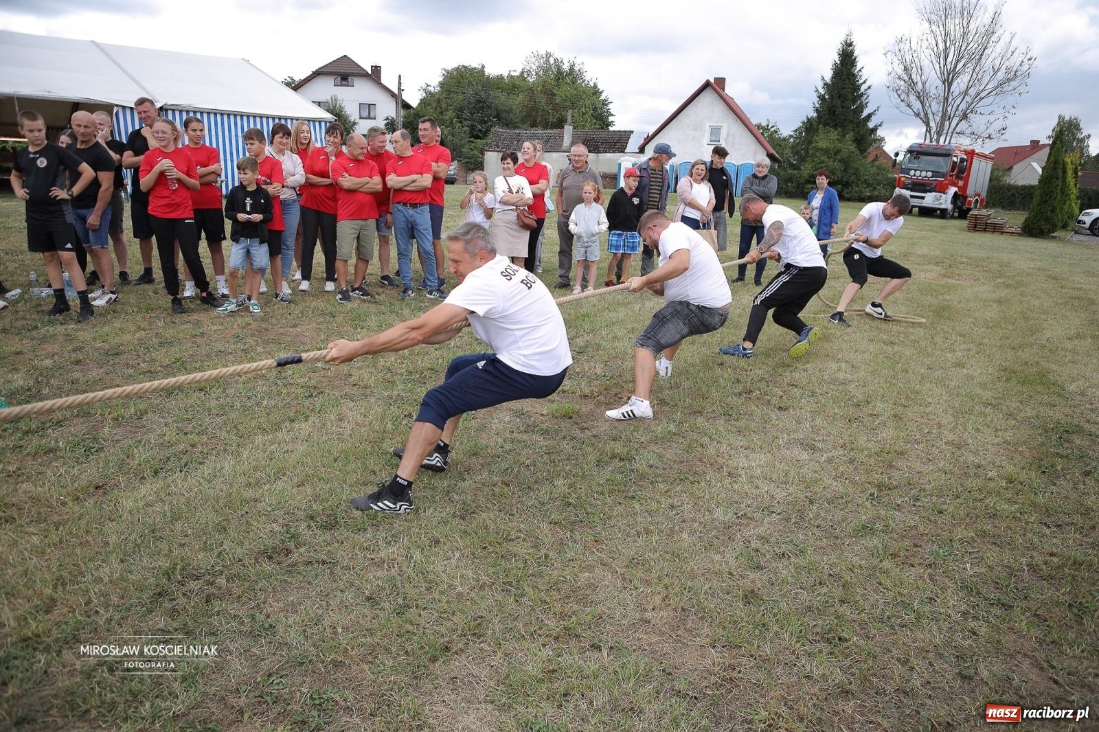 Zdjęcie w galerii na portalu naszraciborz.pl: Turniej sołectw w Krzanowicach: sportowa rywalizacja i integracja ponad granicami wiadomości z regionu