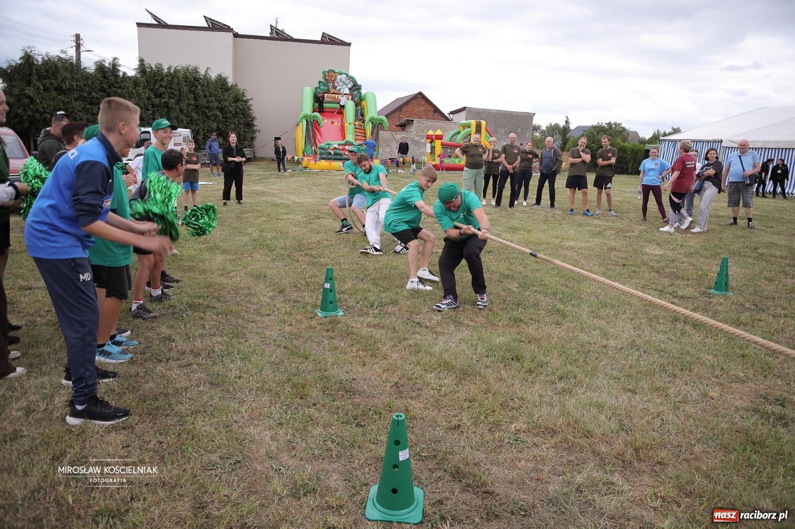 Zdjęcie w galerii na portalu naszraciborz.pl: Turniej sołectw w Krzanowicach: sportowa rywalizacja i integracja ponad granicami wiadomości z regionu