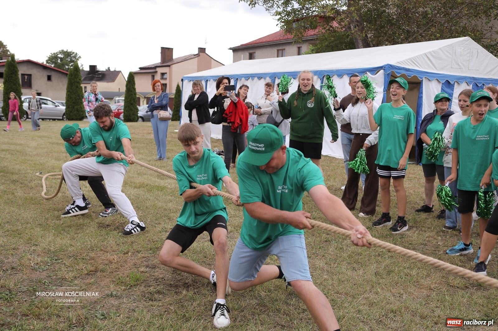 Zdjęcie w galerii na portalu naszraciborz.pl: Turniej sołectw w Krzanowicach: sportowa rywalizacja i integracja ponad granicami wiadomości z regionu