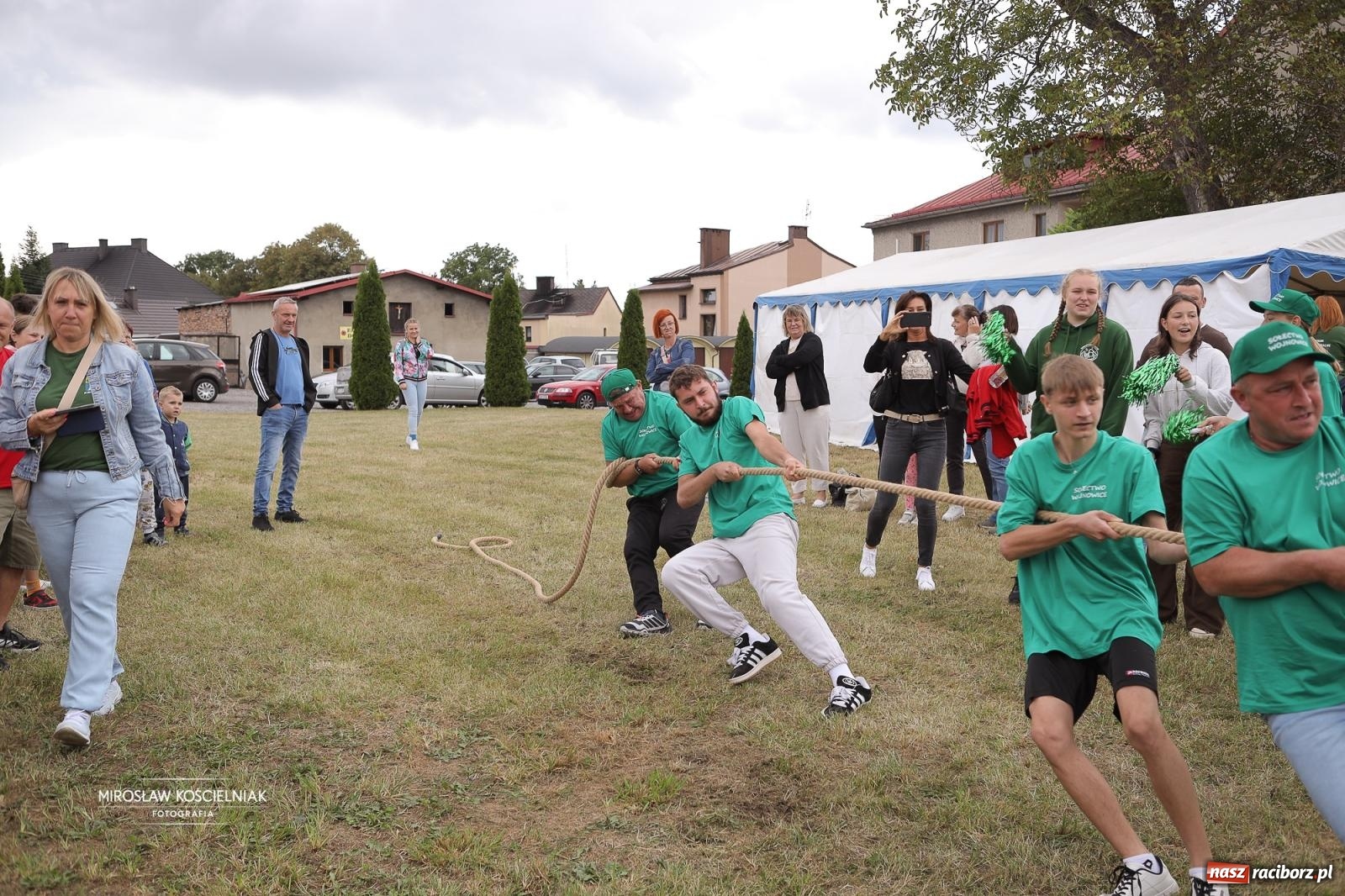 Zdjęcie w galerii na portalu naszraciborz.pl: Turniej sołectw w Krzanowicach: sportowa rywalizacja i integracja ponad granicami wiadomości z regionu