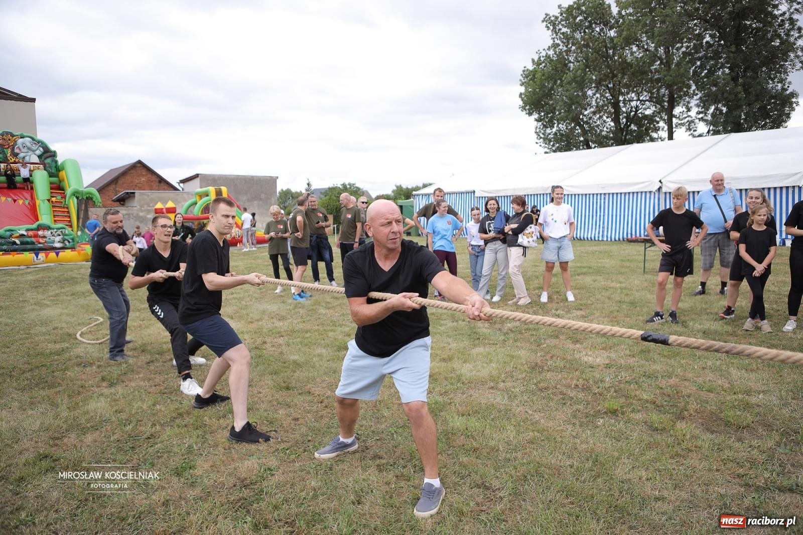 Zdjęcie w galerii na portalu naszraciborz.pl: Turniej sołectw w Krzanowicach: sportowa rywalizacja i integracja ponad granicami wiadomości z regionu