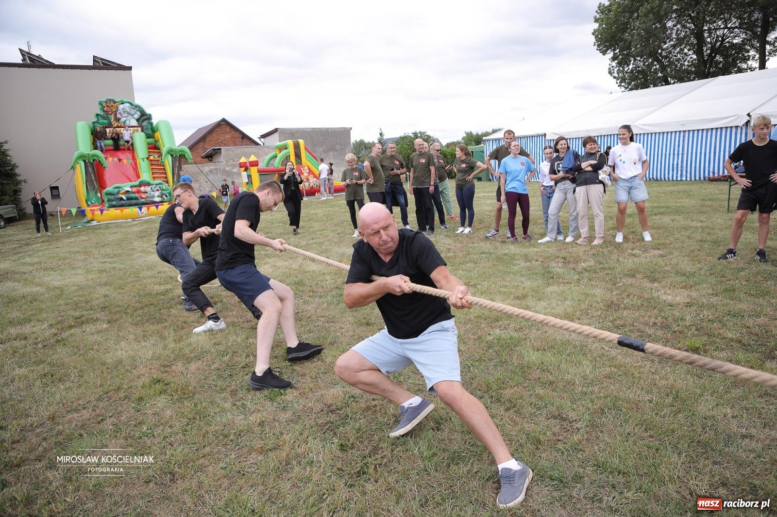 Zdjęcie w galerii na portalu naszraciborz.pl: Turniej sołectw w Krzanowicach: sportowa rywalizacja i integracja ponad granicami wiadomości z regionu