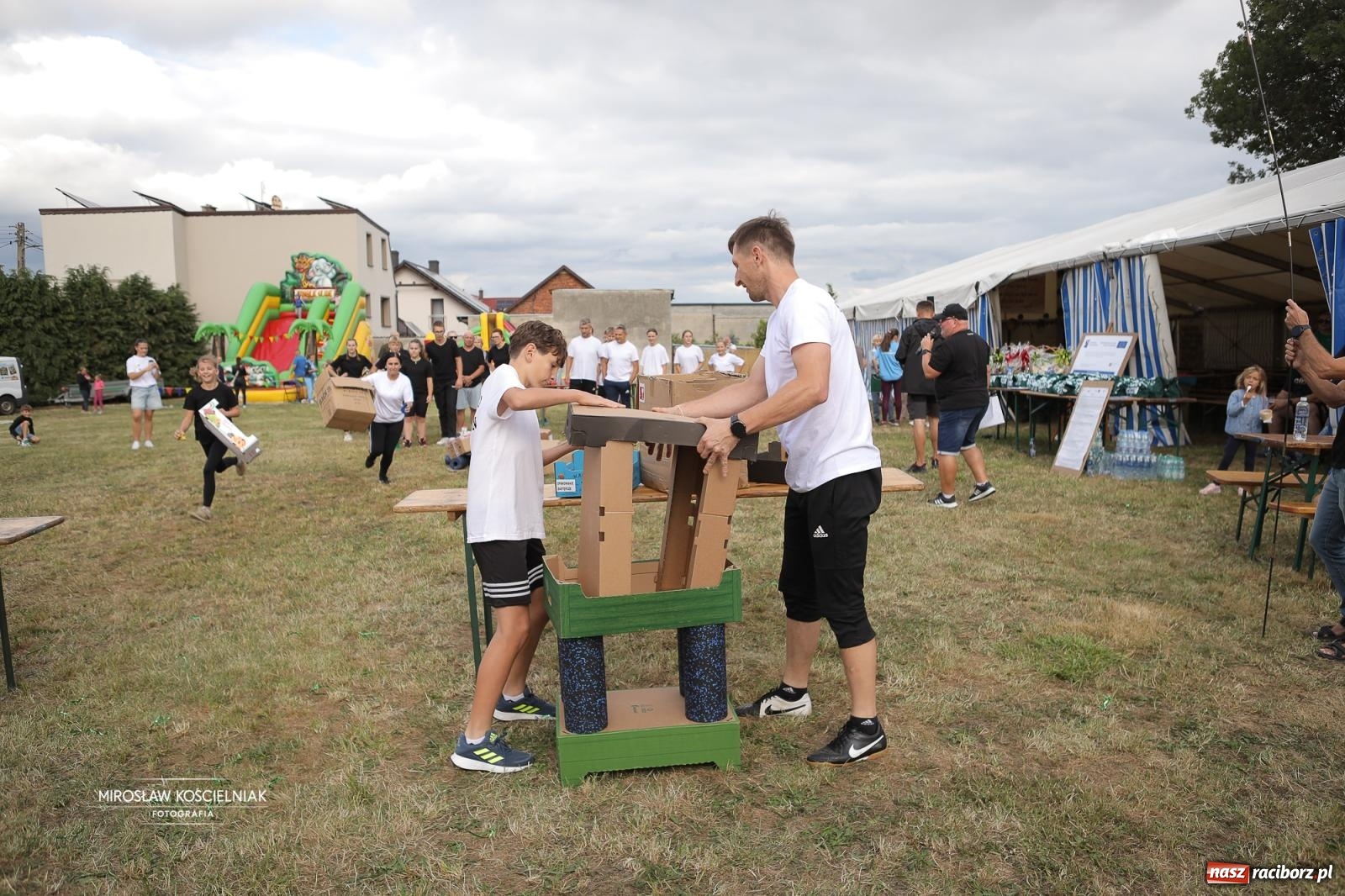 Zdjęcie w galerii na portalu naszraciborz.pl: Turniej sołectw w Krzanowicach: sportowa rywalizacja i integracja ponad granicami wiadomości z regionu