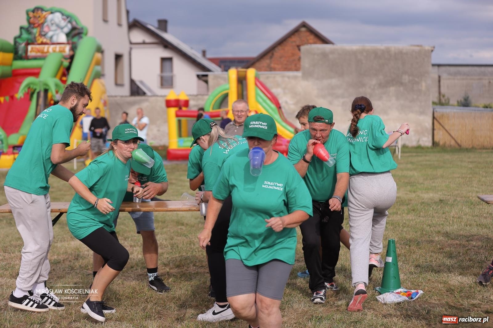 Zdjęcie w galerii na portalu naszraciborz.pl: Turniej sołectw w Krzanowicach: sportowa rywalizacja i integracja ponad granicami wiadomości z regionu