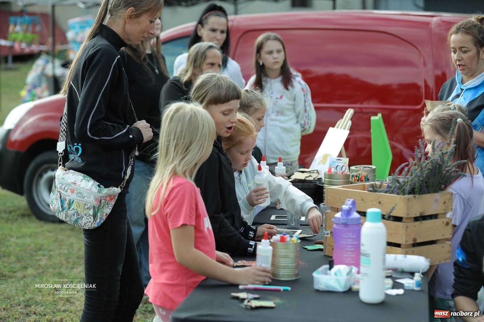 Zdjęcie w galerii na portalu naszraciborz.pl: Turniej sołectw w Krzanowicach: sportowa rywalizacja i integracja ponad granicami wiadomości z regionu