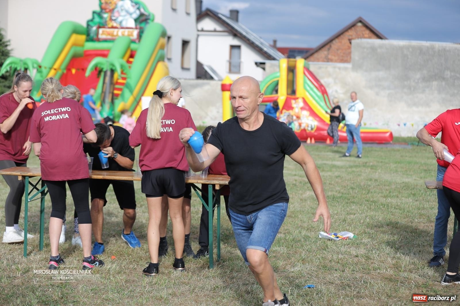 Zdjęcie w galerii na portalu naszraciborz.pl: Turniej sołectw w Krzanowicach: sportowa rywalizacja i integracja ponad granicami wiadomości z regionu