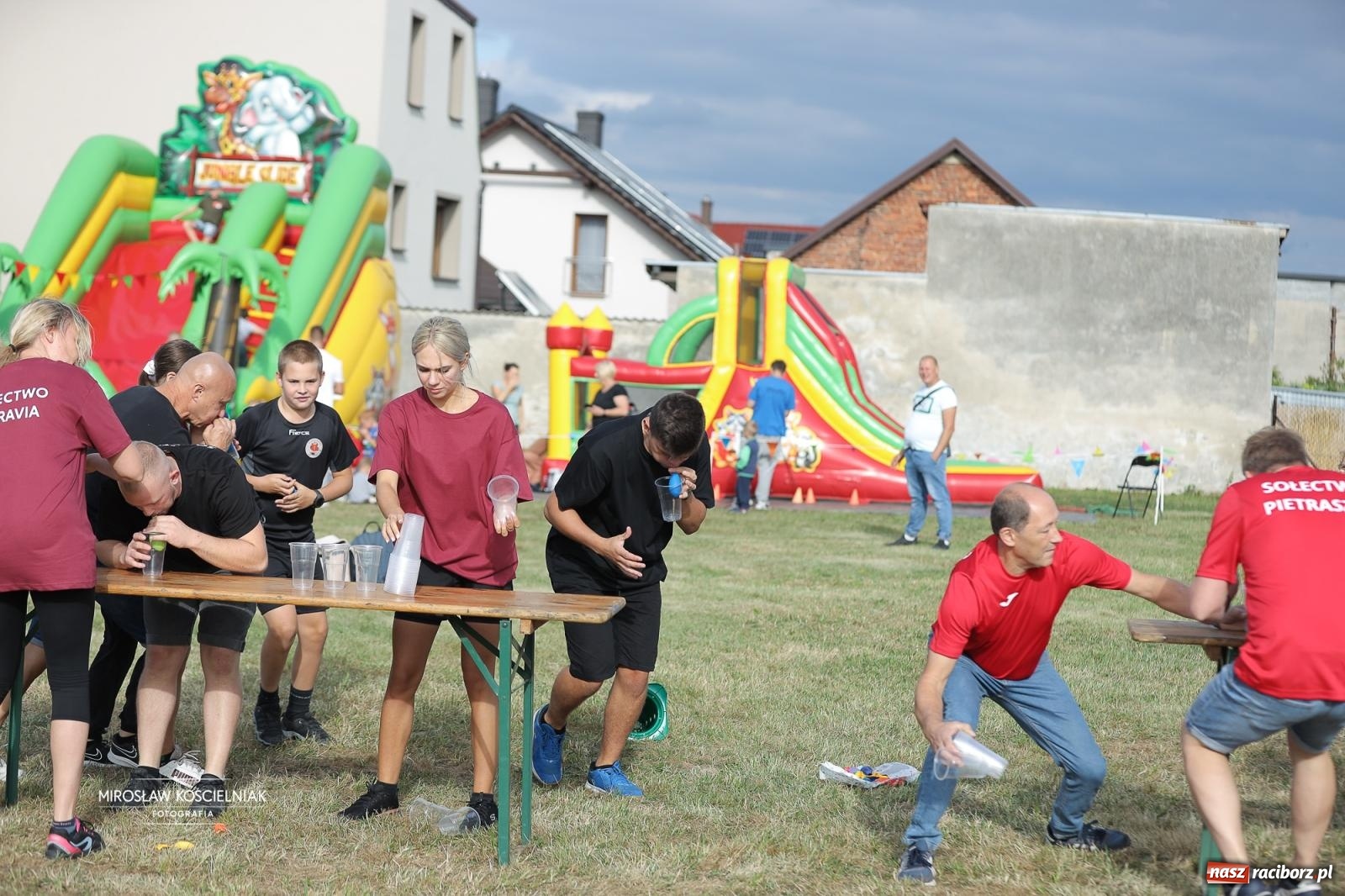 Zdjęcie w galerii na portalu naszraciborz.pl: Turniej sołectw w Krzanowicach: sportowa rywalizacja i integracja ponad granicami wiadomości z regionu