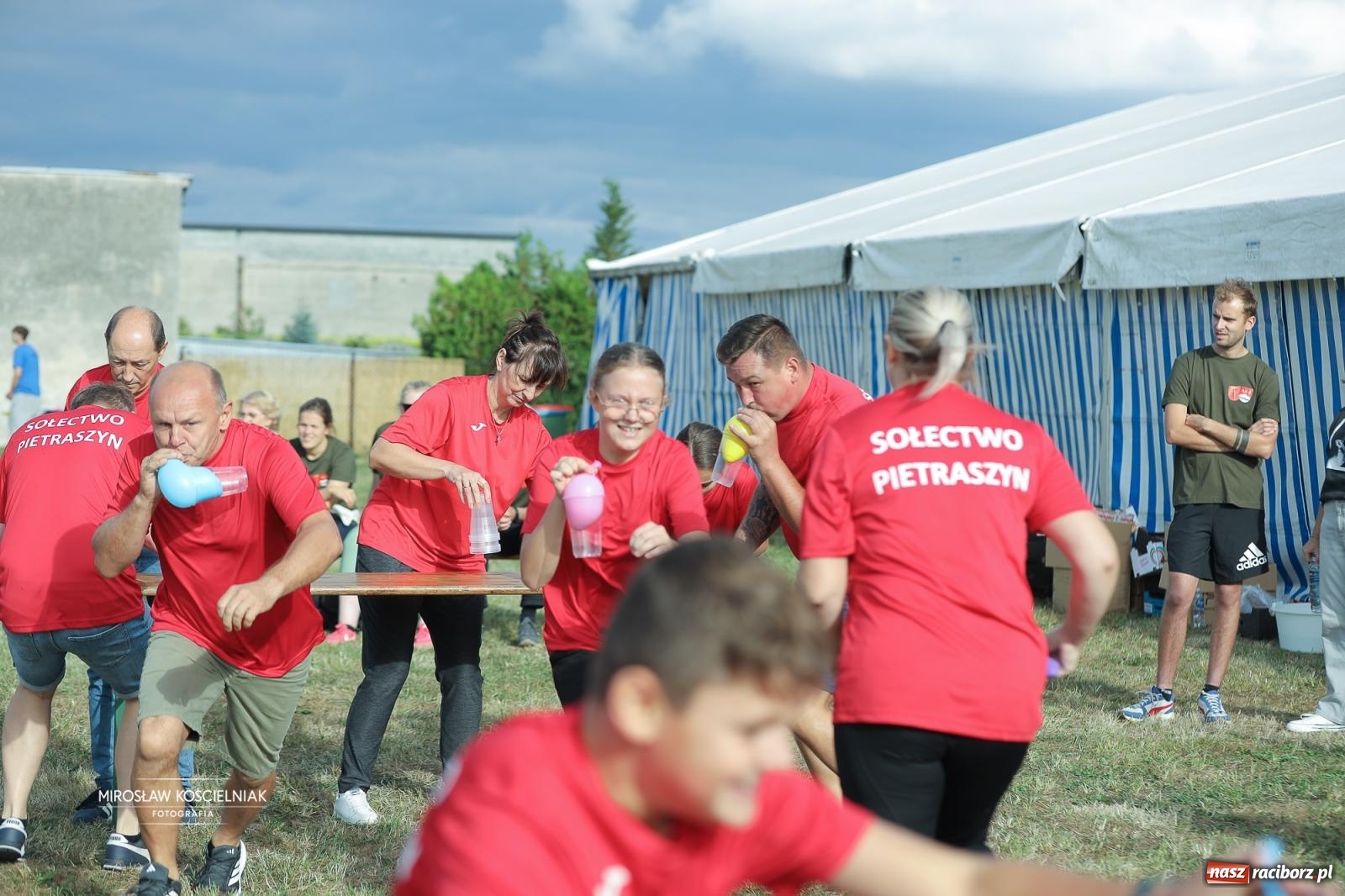 Zdjęcie w galerii na portalu naszraciborz.pl: Turniej sołectw w Krzanowicach: sportowa rywalizacja i integracja ponad granicami wiadomości z regionu