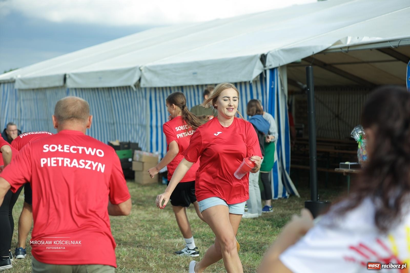 Zdjęcie w galerii na portalu naszraciborz.pl: Turniej sołectw w Krzanowicach: sportowa rywalizacja i integracja ponad granicami wiadomości z regionu