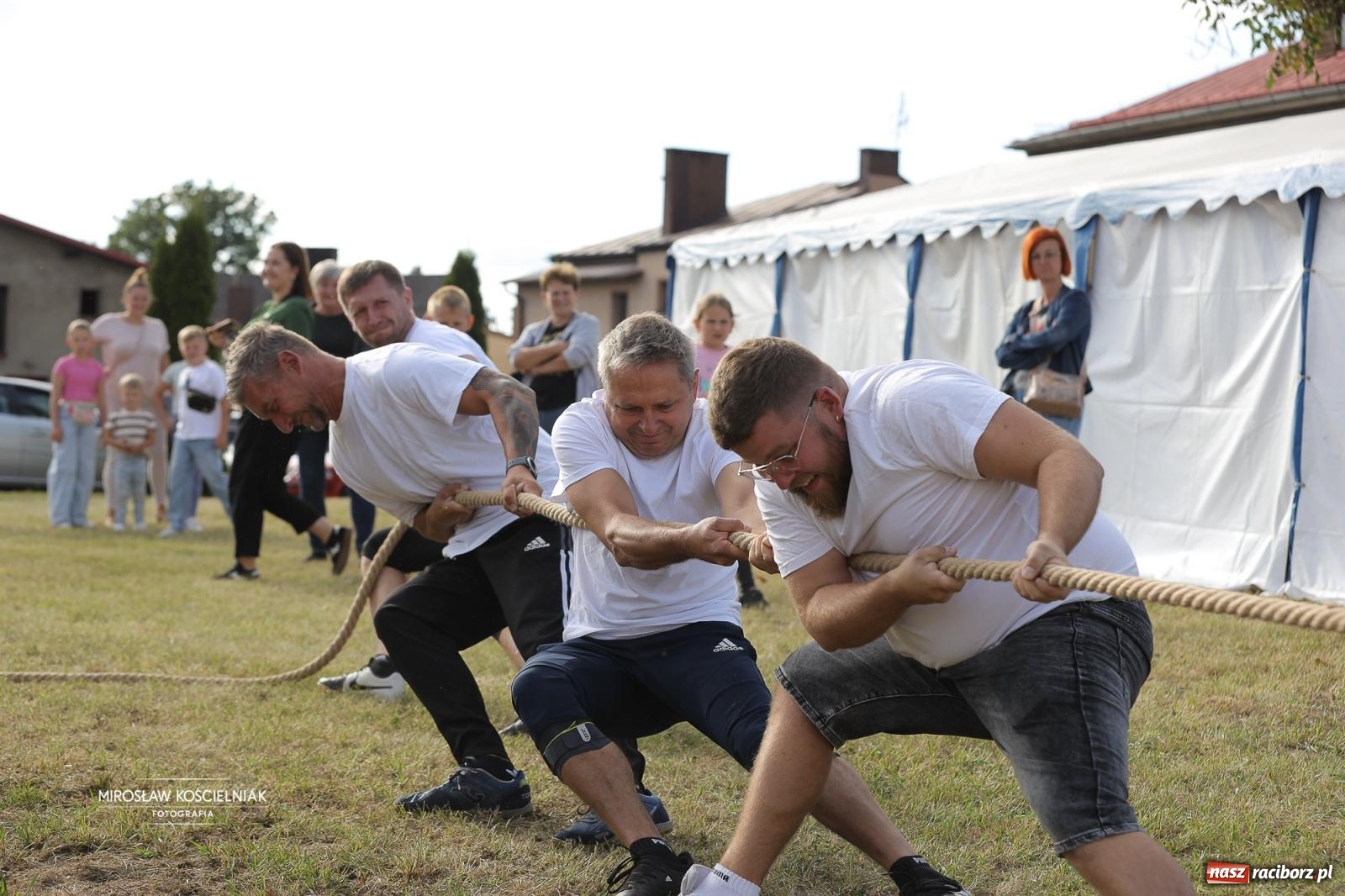Zdjęcie w galerii na portalu naszraciborz.pl: Turniej sołectw w Krzanowicach: sportowa rywalizacja i integracja ponad granicami wiadomości z regionu