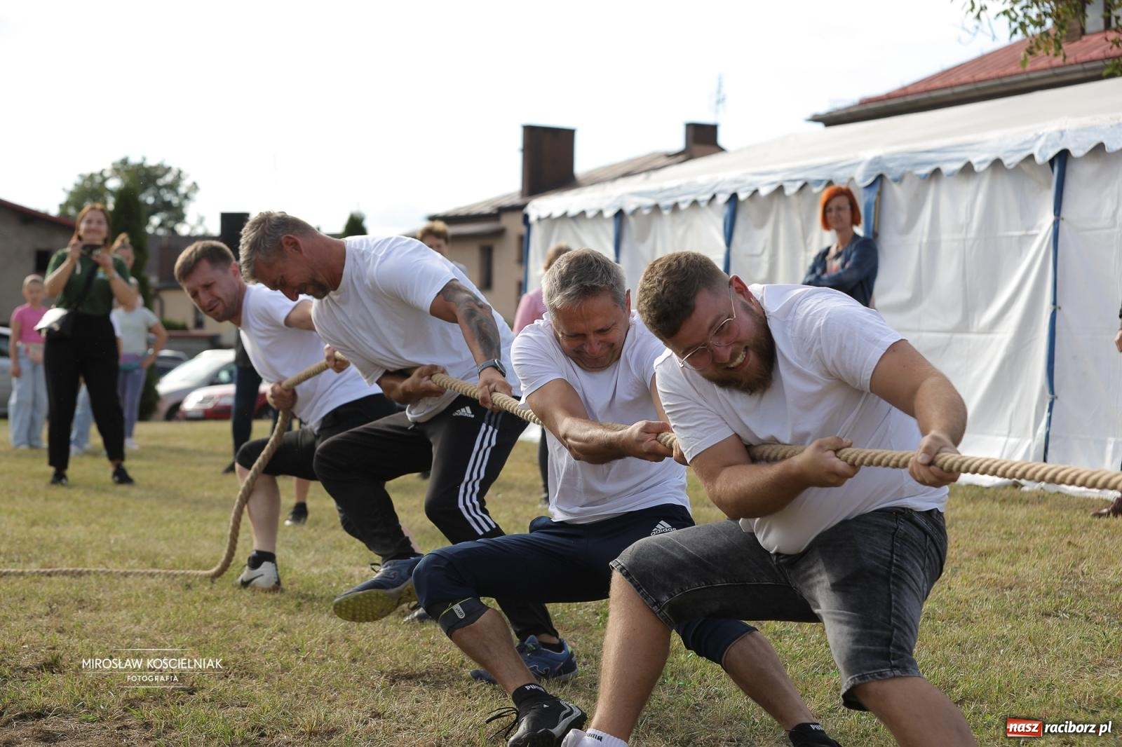 Zdjęcie w galerii na portalu naszraciborz.pl: Turniej sołectw w Krzanowicach: sportowa rywalizacja i integracja ponad granicami wiadomości z regionu