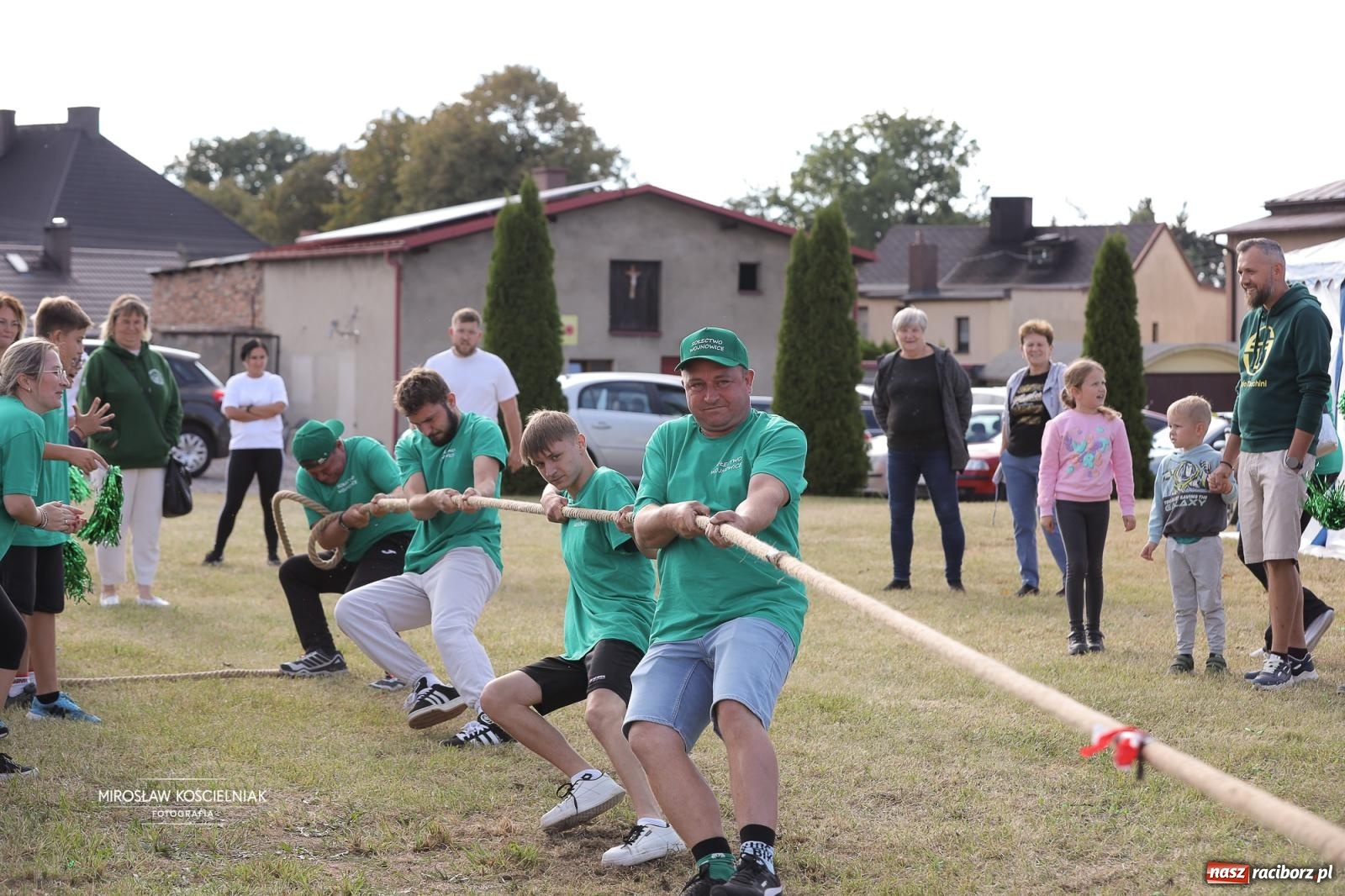 Zdjęcie w galerii na portalu naszraciborz.pl: Turniej sołectw w Krzanowicach: sportowa rywalizacja i integracja ponad granicami wiadomości z regionu