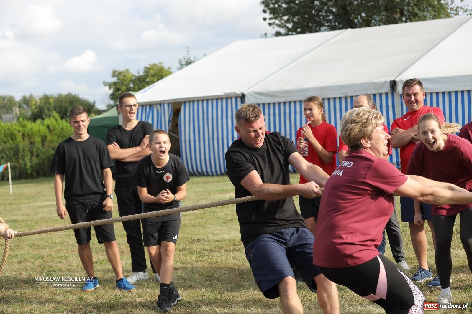 Zdjęcie w galerii na portalu naszraciborz.pl: Turniej sołectw w Krzanowicach: sportowa rywalizacja i integracja ponad granicami wiadomości z regionu