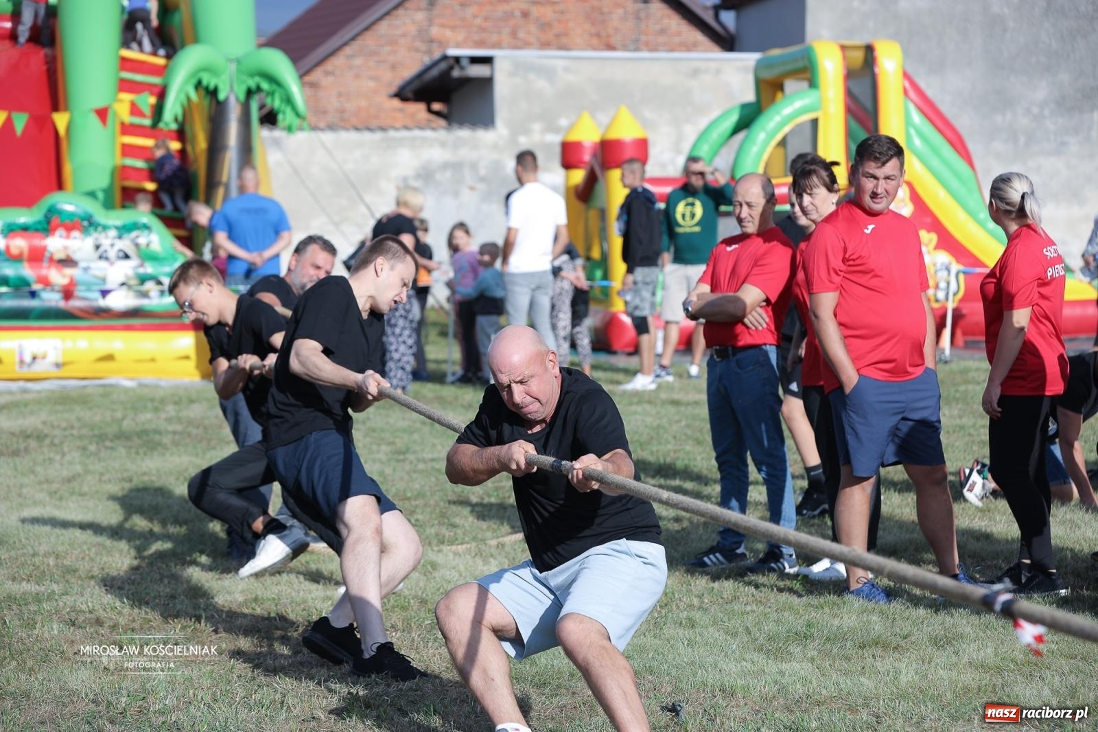 Zdjęcie w galerii na portalu naszraciborz.pl: Turniej sołectw w Krzanowicach: sportowa rywalizacja i integracja ponad granicami wiadomości z regionu