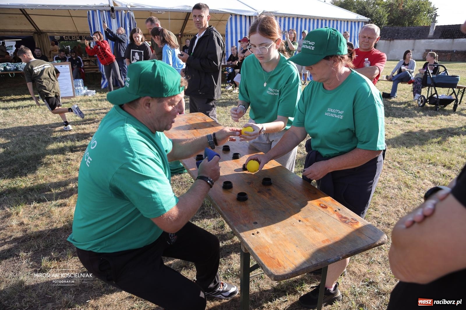 Zdjęcie w galerii na portalu naszraciborz.pl: Turniej sołectw w Krzanowicach: sportowa rywalizacja i integracja ponad granicami wiadomości z regionu